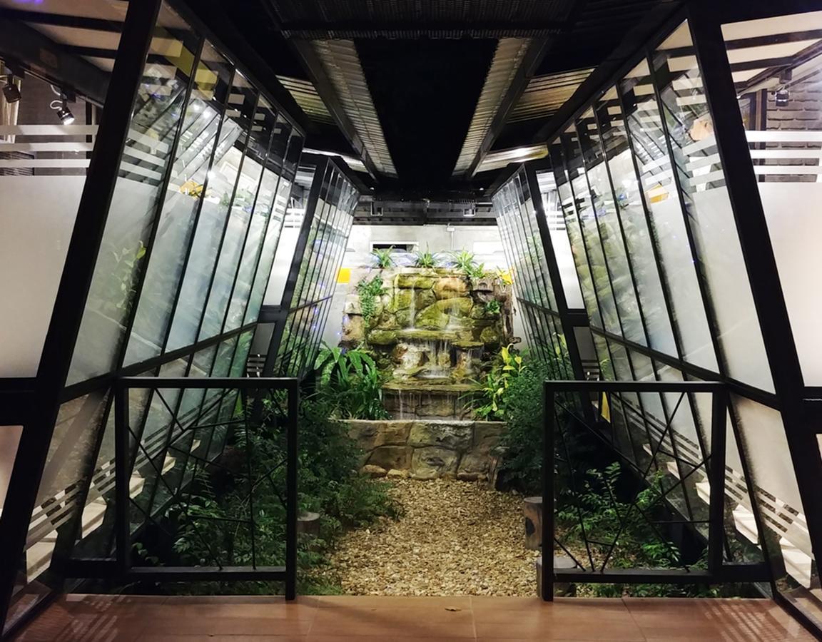 Green House Neo-Resotel Nakhon Si Thammarat Δωμάτιο φωτογραφία
